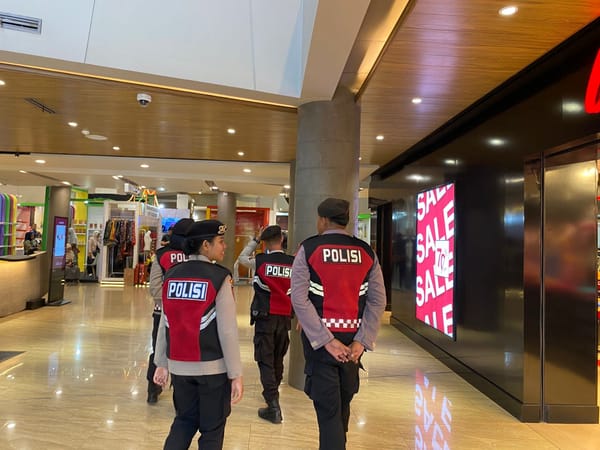 Dukung Operasi Cipta Kondisi, Satgas Preventif Samapta Intensifkan Patroli Dialogis di Level 21 Mall