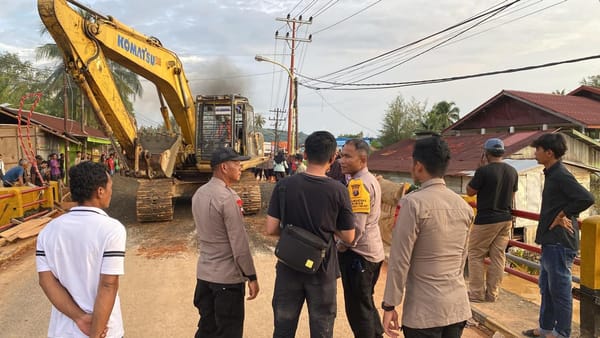 Brimob Sumut Pulihkan Akses Antarwilayah, Jembatan Halangan Rampung Diperbaiki dalam 3 Hari