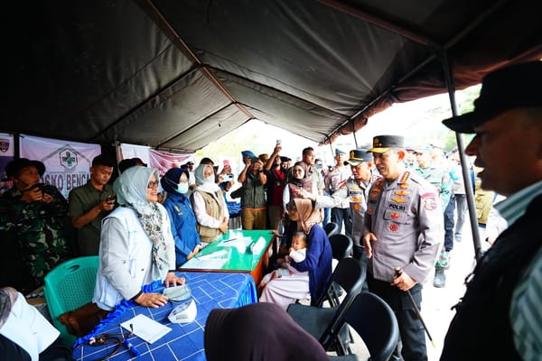 Kapolri Tinjau Pengungsian di Aceh Tengah, Akses dan Distribusi Bantuan Dipercepat