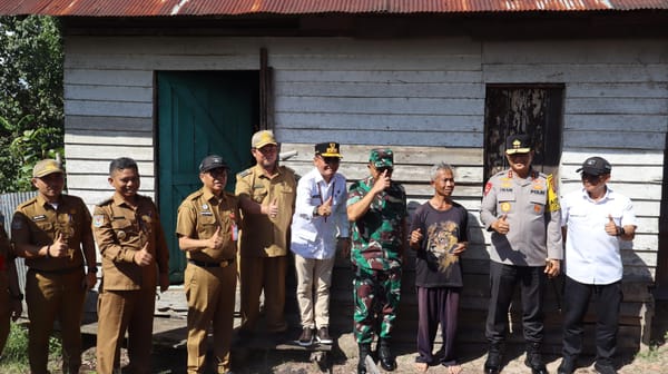 Kapolda Kalteng Dukung Program Bedah Rumah, Dampingi Gubernur Tinjau Hunian Warga Katingan