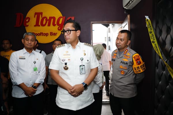 Pemkot Medan dan Polisi Kompak Segel De Tonga Bar