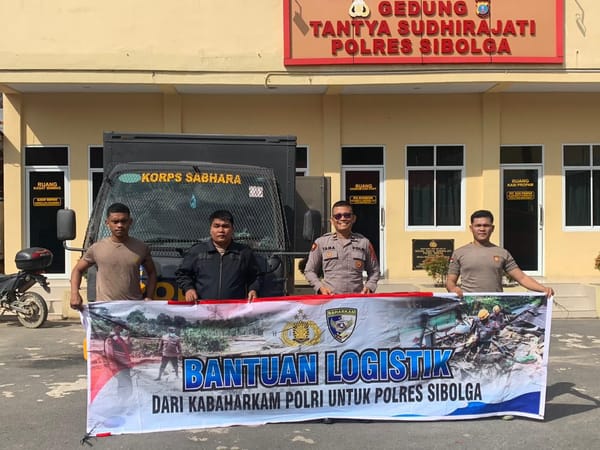 Mabes Polri Salurkan 800 Paket Bingkisan Natal ke Polres Sibolga dan Tapanuli Tengah