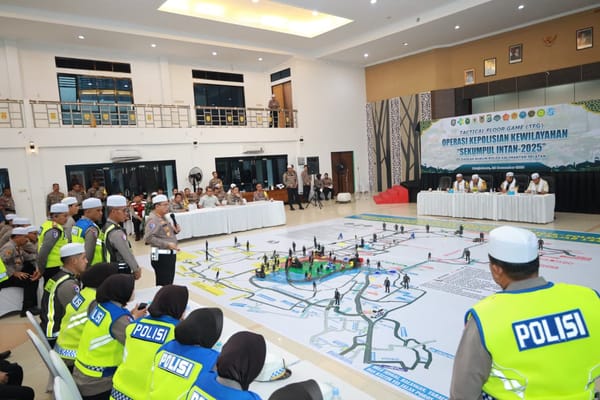 Jelang Pengajian 5 Rajab, Polda Kalsel Gelar Apel dan TFG Operasi Sekumpul Intan 2025