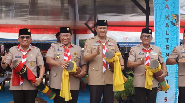 Kapolda Kalteng Tegaskan Dukungan Polri pada Pembinaan Karakter Generasi Muda di Jambore Daerah Pramuka 2025