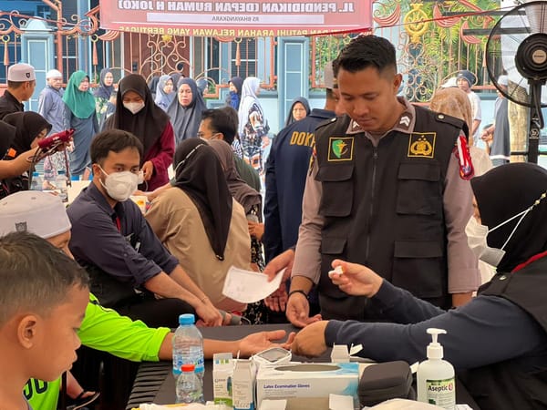 Polda Kalteng Tanggap Kesehatan Jamaah Haul Guru Sekumpul, Dirikan Posko dan Randulap