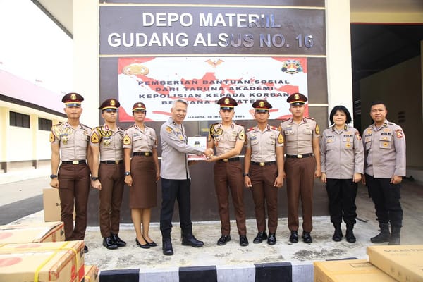 Peduli Bencana, Taruna Akpol Angkatan ke-59 Salurkan Bantuan ke Slog Polri