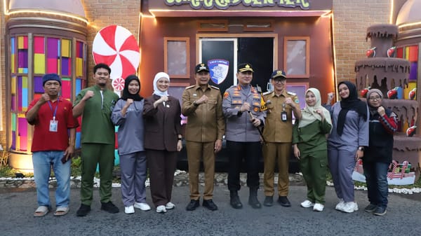 Kunjungi Pos Nataru di Malang Raya, Kapolda Jatim Tegaskan Keamanan dan Kenyamanan Masyarakat