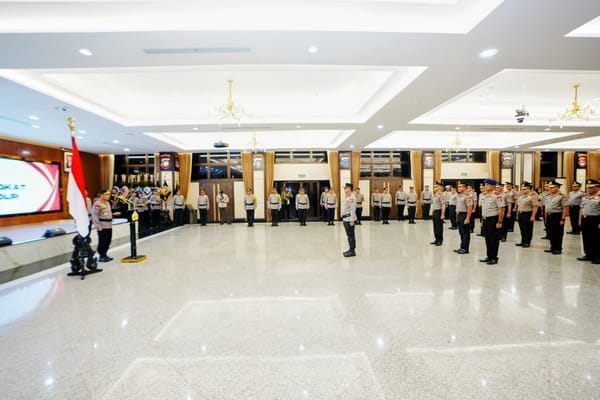 Dipimpin Pimpinan Polri, 42 Pati dan Ribuan Personel Resmi Naik Pangkat dalam Upacara Serentak