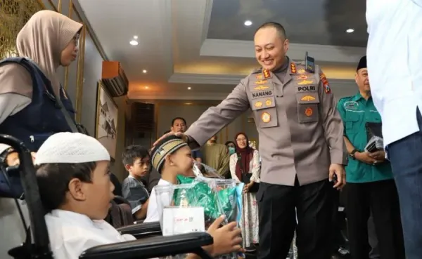 Ratusan Anak Ikuti Khitan Gratis di Polresta Malang Kota