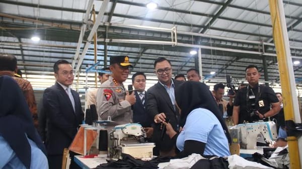 Wakapolri Resmikan Kembali Operasional Pabrik Garmen Wonghang Bersaudara di Pemalang