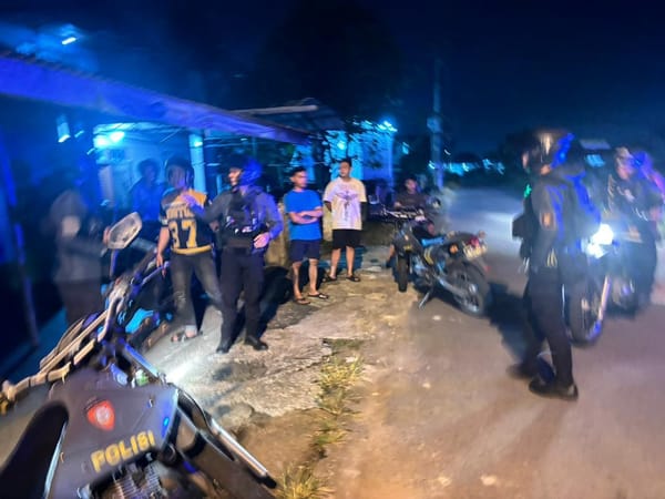 Patroli Malam Polisi Gagalkan Tawuran Remaja di Pontianak