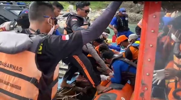 Polda NTT Konfirmasi Penemuan Satu Lagi Jenazah di Bangkai KM Putri Sakinah