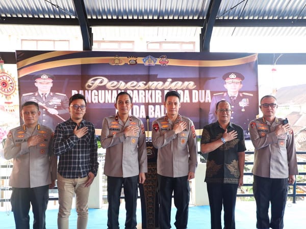Kapolda Bali Resmikan Bangunan Parkir Kendaraan Roda Dua di Polda Bali