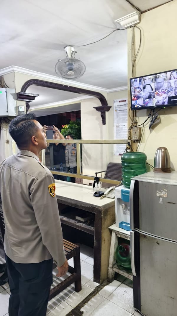 Kapolresta Pontianak Awali Tugas dengan Blusukan ke Polsek dan Beri Arahan Kinerja