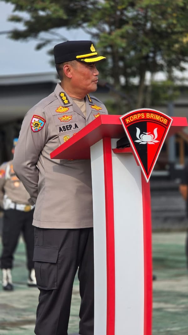 Perkuat Disiplin, Irwasda dan Kabidpropam Polda Bali Awasi Personel Brimob