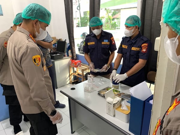 SPPG 1 Polresta Pontianak Diawasi Ketat, Kapolresta Pastikan Aman Dikonsumsi