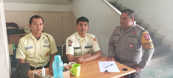 Bhabinkamtibmas Polsek Pontianak Kota Bangun Sinergi dengan Satpam Setempat