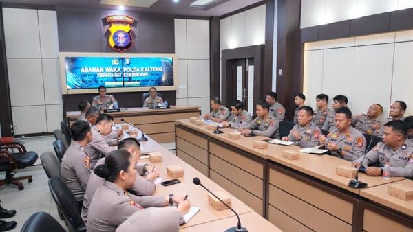 Wakapolda Kalteng Tekankan Disiplin dan Keteladanan saat Beri Motivasi Personel Biroops