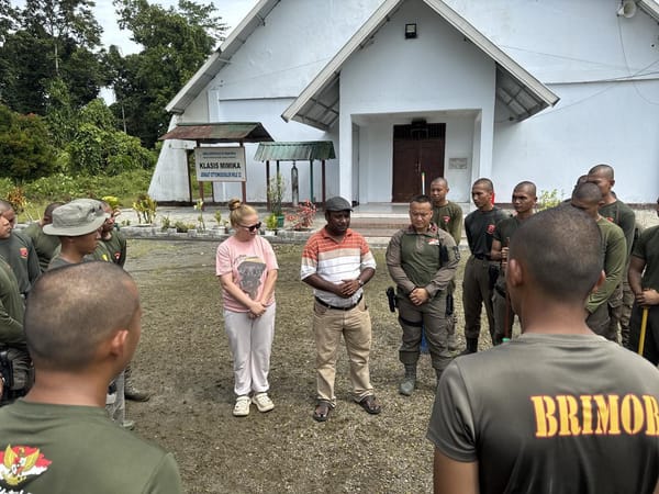Satgas Operasi Damai Cartenz 2026 Perkuat Toleransi dan Kedekatan Warga lewat Aksi Bersih Gereja di Mimika
