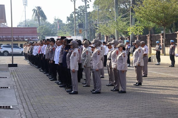 Saat Apel Pagi, Kapolresta Pontianak Ingatkan Anggota Tak Terlibat Narkoba