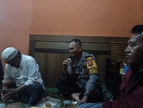 Hadiri Peremajaan Ketua RT, Bhabinkamtibmas Ajak Warga Jaga Kamtibmas