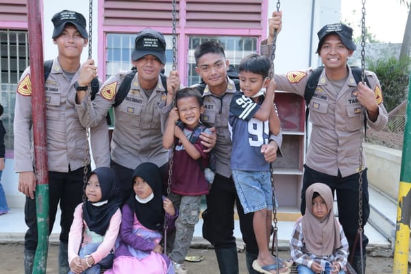 Kepsek Apresiasi Kepedulian Taruna Akpol dalam Program Bedah Sekolah