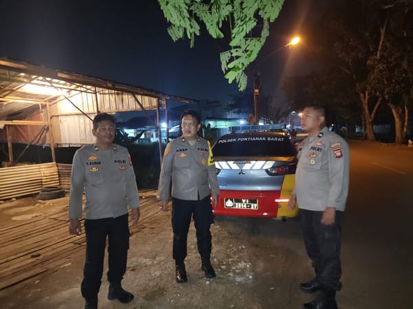 Jaga Keamanan Wilayah, Personel Polsek Pontianak Barat Intensifkan Patroli dan Sambang Warga