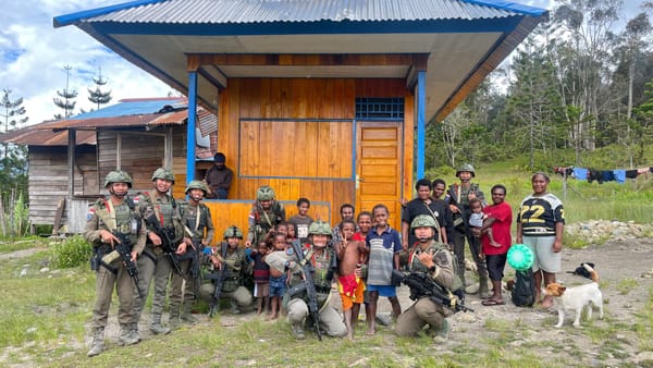 Di Balik Sunyi Pegunungan, Kehadiran Polisi Bawa Kehangatan di Kampung Yunabol