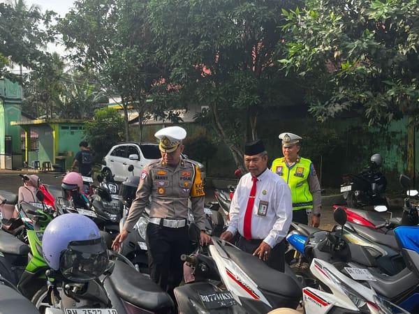Ditlantas Polda Jambi Gencarkan Edukasi Keselamatan Lalu Lintas di Empat Sekolah