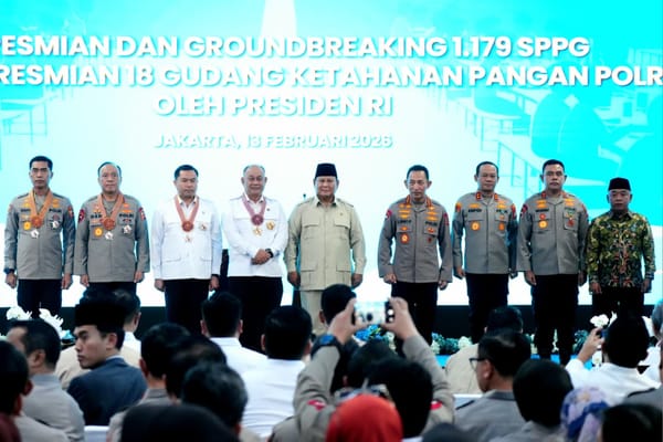 Presiden Prabowo Anugerahkan Bintang Jasa dan Satyalancana Wira Karya Kepada Penggerak MBG dan Rantai Pasok SPPG Polri