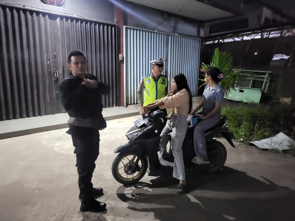 Polisi Sisir Permukiman dan Pusat Keramaian Jelang Imlek