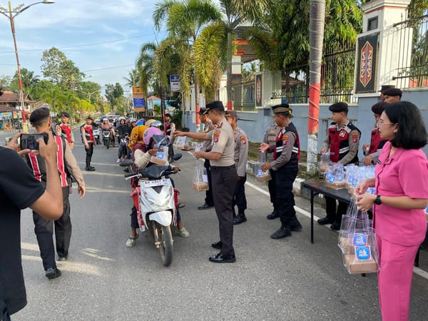 Sambut Ramadhan 1447 H, Polres Barito Timur Hadirkan Program BERLIAN Berbagi Takjil