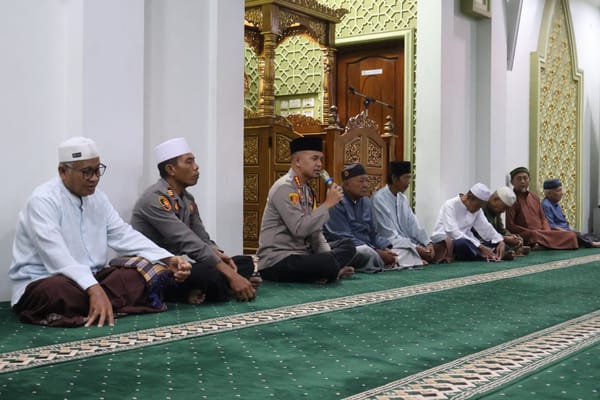 Safari Kamtibmas Ramadhan 1447 H, Kapolresta Pontianak Subuh Berjamaah Bersama Warga