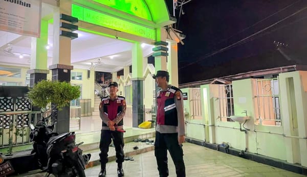 Polsek Pontianak Kota Perketat Pengamanan Sholat Subuh Selama Ramadhan 1447 H