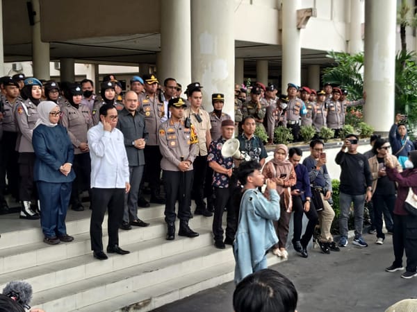 Aksi Massa di Jalan A. Yani, Polisi Terapkan Pengamanan Humanis, Situasi Tetap Kondusif