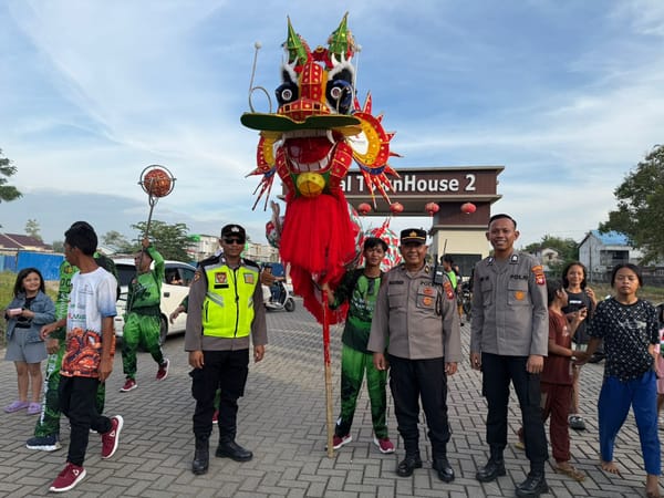Polresta Pontianak Kawal 48 Naga Saat Perayaan Cap Go Meh 2026