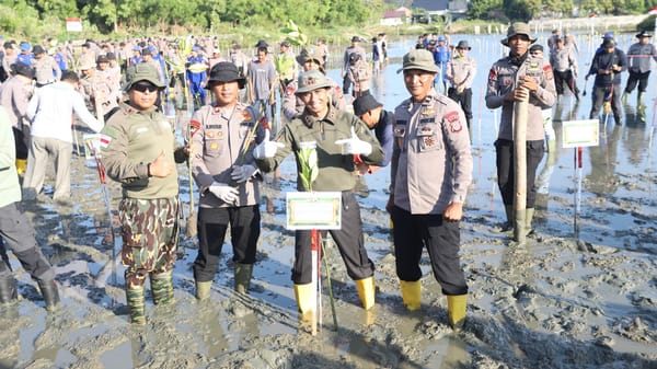 Polda Aceh Gerakkan Green Policing, 10 Ribu Mangrove Ditanam di Wilayah Pesisir