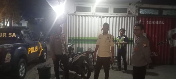 Polsek Pontianak Timur Tingkatkan Patroli Malam, Sambangi Security Pegadaian