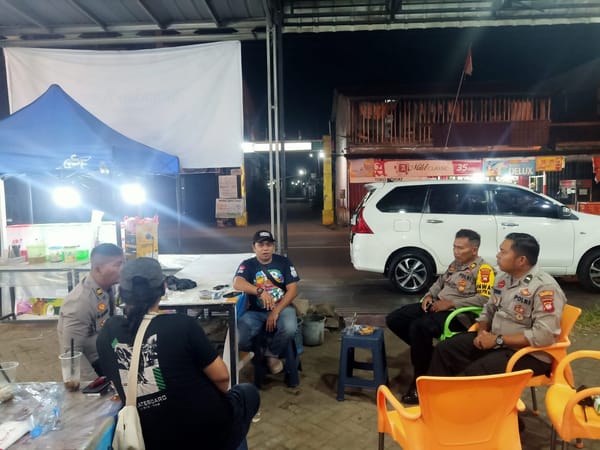 Personel Polsek Pontianak Barat Sambangi Warga Lewat Patroli Dialogis