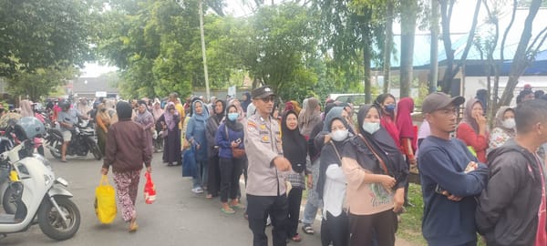 Operasi Pasar Murah Ramadan Berlangsung Aman dengan Pengamanan Polisi