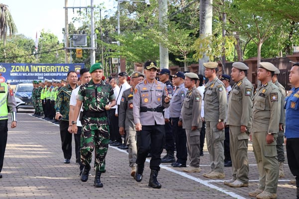 Jelang Idulfitri 2026, Kapolresta Pontianak Pimpin Apel Gelar Pasukan Pengamanan