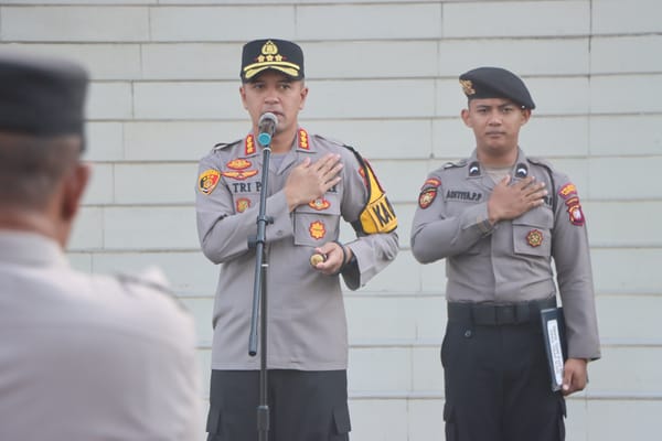 Apel Pagi, Kapolresta Pontianak Minta Personel Jaga Sikap Tampang dan Disiplin