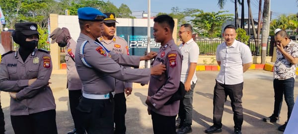 Waka Polsek Pontianak Timur Ingatkan Pentingnya Disiplin bagi Personel