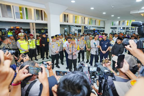 Kapolri Cek Stasiun Tugu Yogyakarta, Tegaskan Pengamanan Maksimal Saat Puncak Arus Mudik