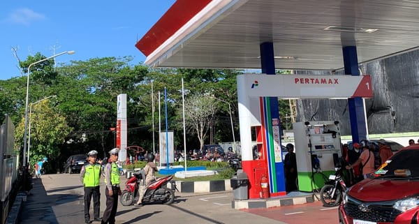 Polsek Pontianak Kota Intensifkan Patroli SPBU Antisipasi Panic Buying dan Kemacetan