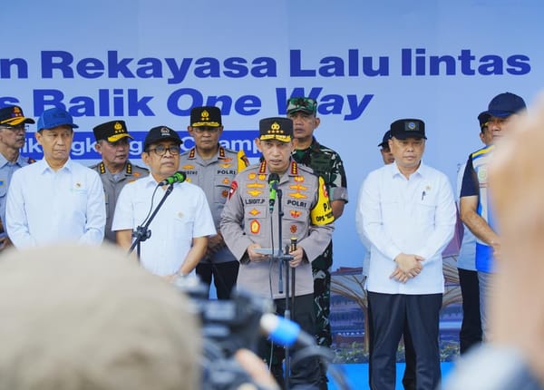 Pimpin One Way Nasional Arus Balik Lebaran, Kapolri Imbau Pemudik Utamakan Keselamatan