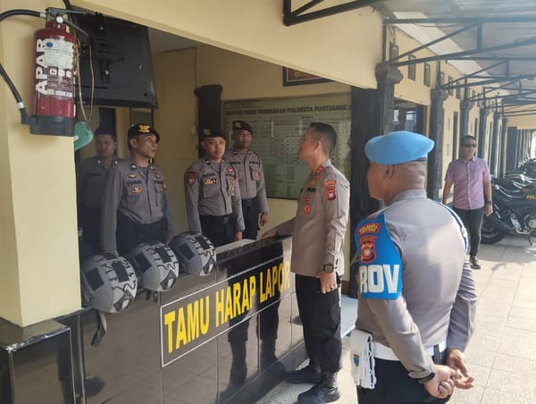 Pastikan Keamanan Mako, Wakapolresta Pontianak Sidak Personel Jaga