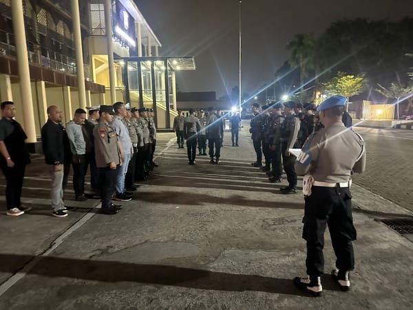 Sie Propam Polresta Pontianak Laksanakan Pengawasan dan Pengecekan Personel Piket Mako