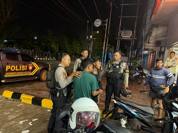 Respon Cepat Patroli Enggang Polresta Pontianak Amankan Pelaku Pencurian Helm