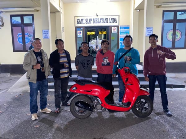 Dua Pencuri Burung Lovebird Dibekuk Tim Spartan Polsek Pontianak Barat